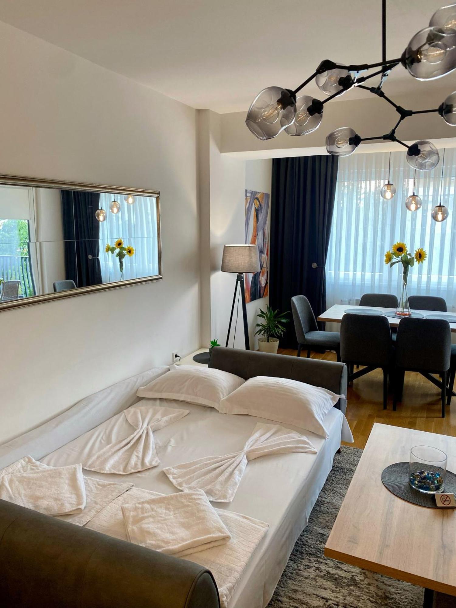 Aj Luxe Residence Skopje Zewnętrze zdjęcie